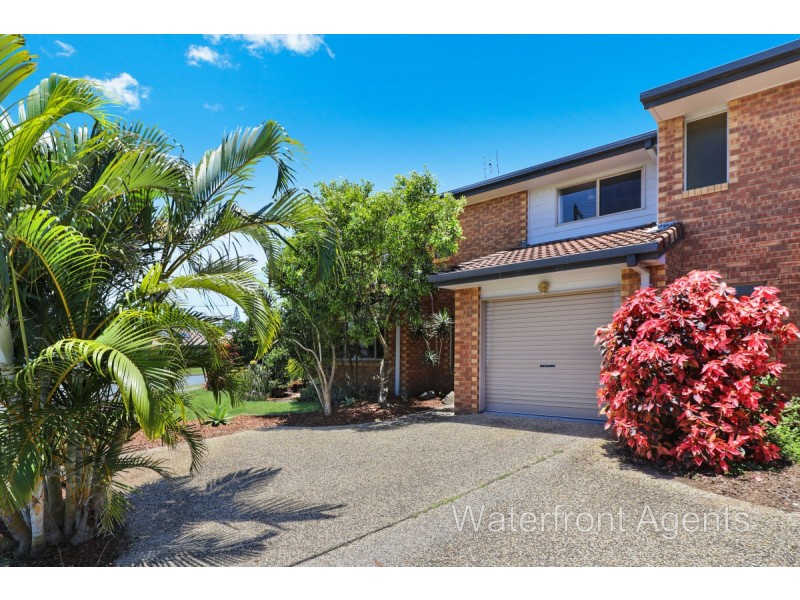 2/15 Boorook Street, Buddina QLD 4575