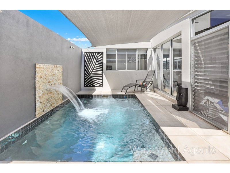 18 Fitzroy Court, Parrearra QLD 4575