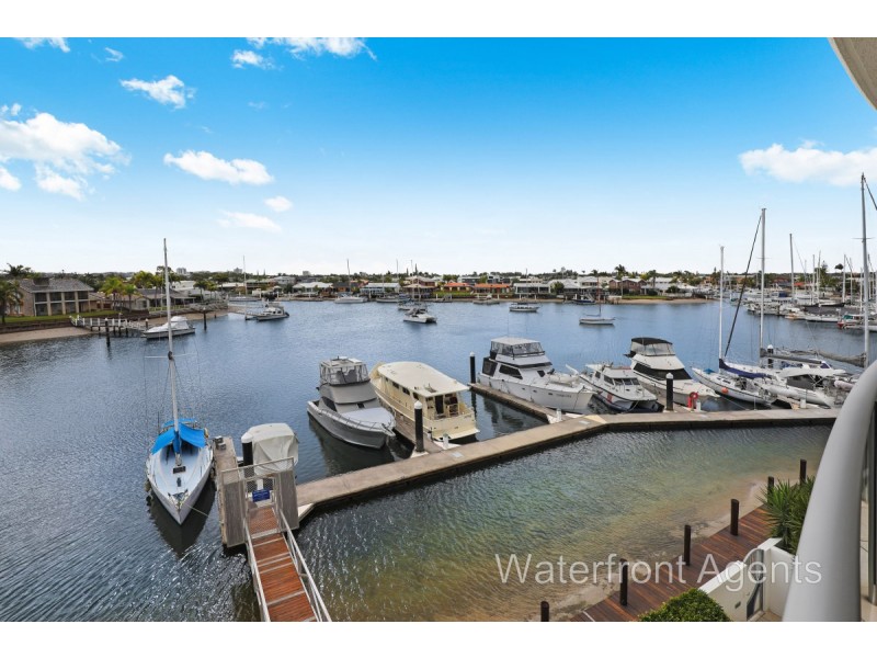 303/13 Nicklin Way, Minyama QLD 4575