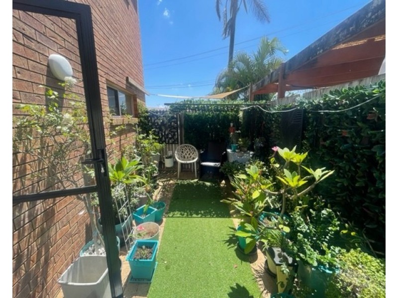 1/15 Boorook Street, Buddina QLD 4575