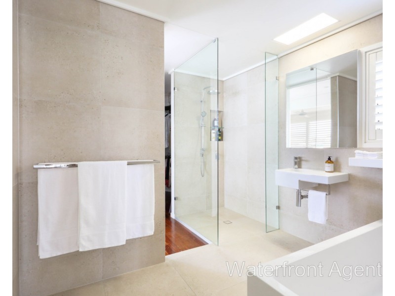 39 Coomaroo Crescent, Minyama QLD 4575