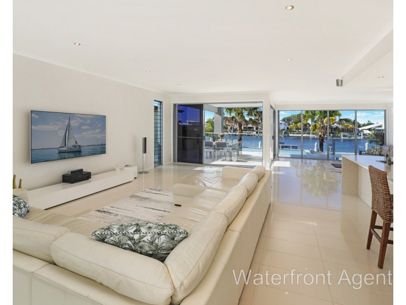 29 Barbuda Circuit, Kawana Island QLD 4575