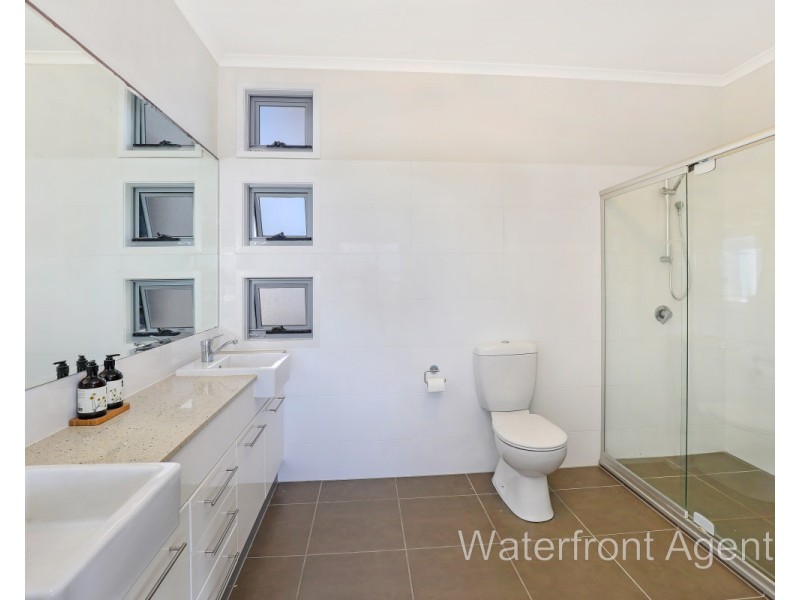 29 Barbuda Circuit, Kawana Island QLD 4575