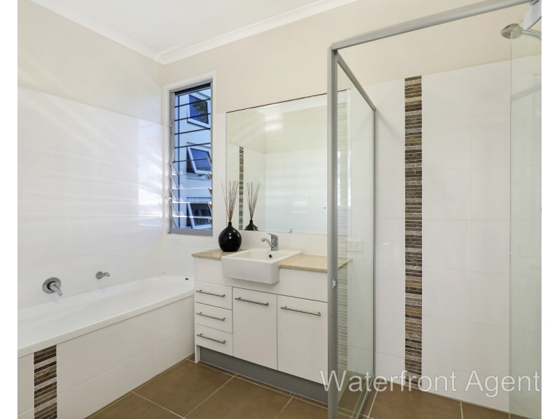 29 Barbuda Circuit, Kawana Island QLD 4575