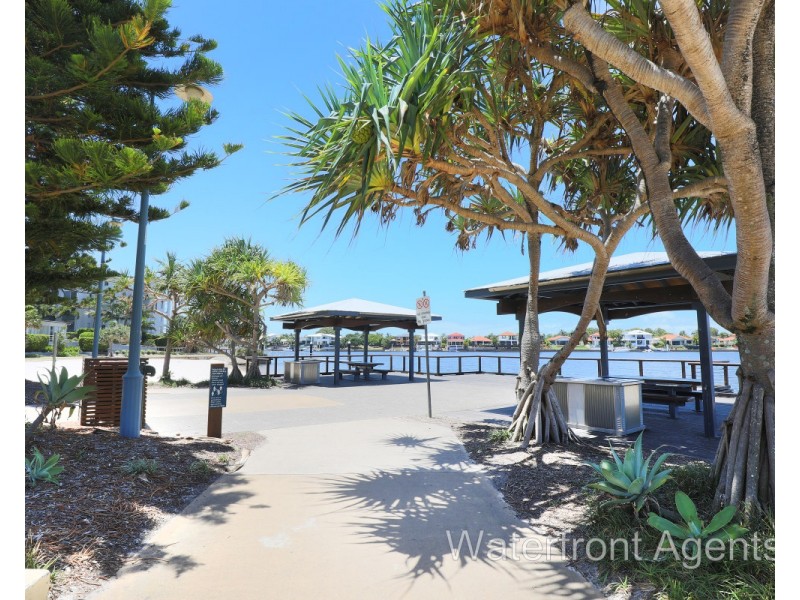 29 Barbuda Circuit, Kawana Island QLD 4575