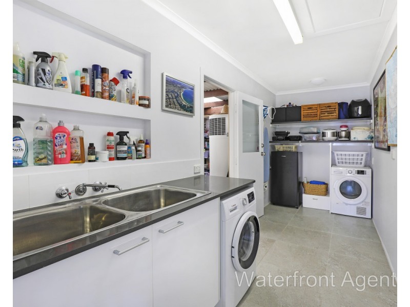 33 Kooringal Crescent, Buddina QLD 4575