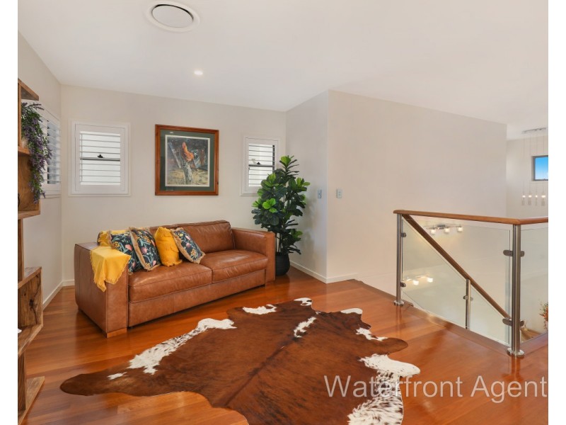 9 Nevis Court, Kawana Island QLD 4575