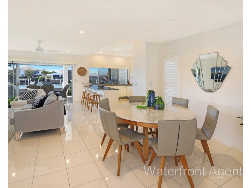 9 Nevis Court, Kawana Island QLD 4575