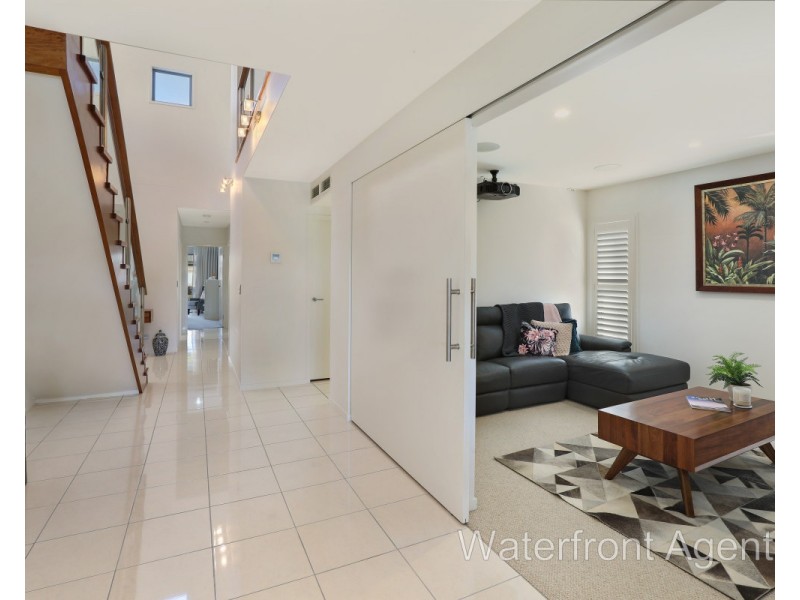 9 Nevis Court, Kawana Island QLD 4575