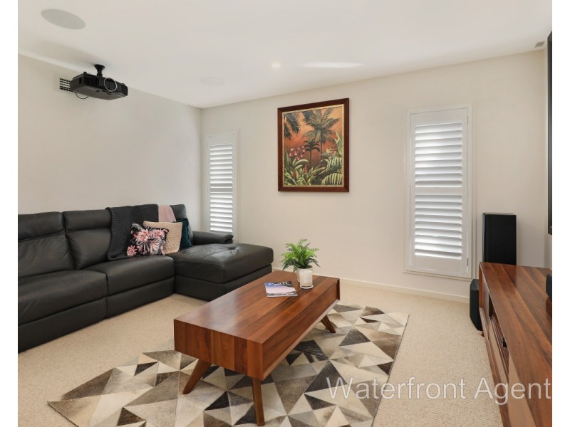 9 Nevis Court, Kawana Island QLD 4575