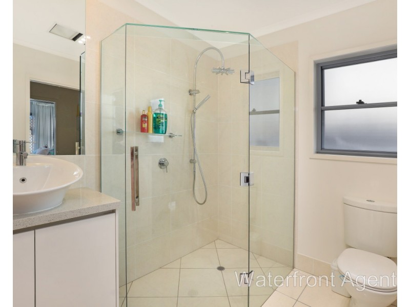 9 Nevis Court, Kawana Island QLD 4575