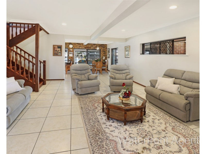 38 Kooringal Crescent, Buddina QLD 4575