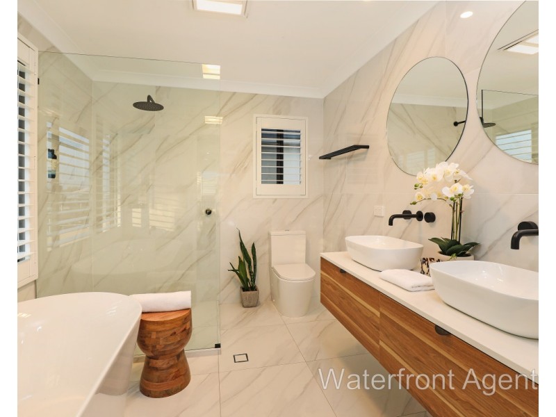 24 Yallanga Place, Mooloolaba QLD 4557