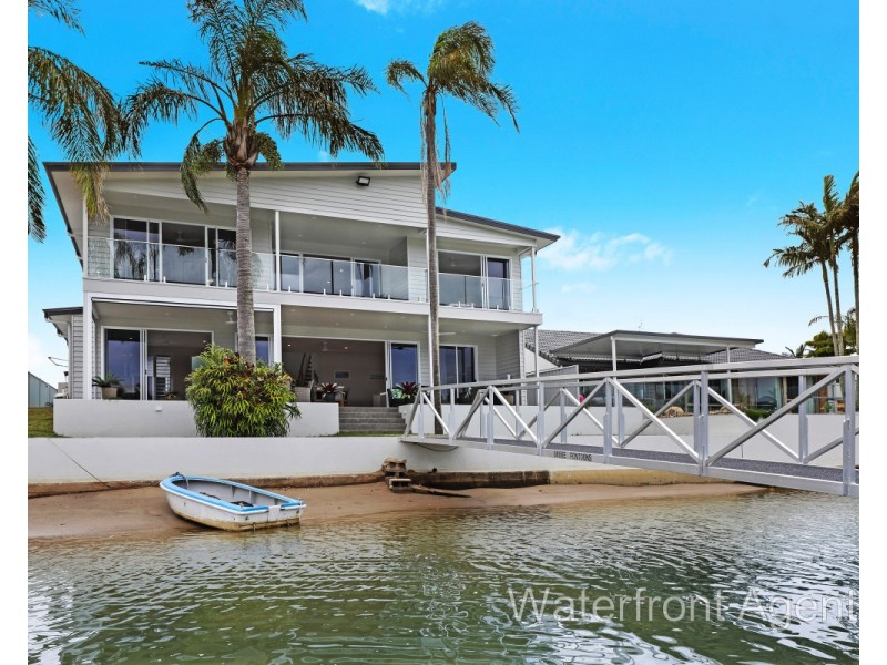 8 Coomaroo Crescent, Minyama QLD 4575