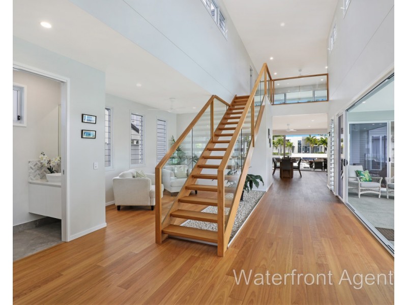 8 Coomaroo Crescent, Minyama QLD 4575