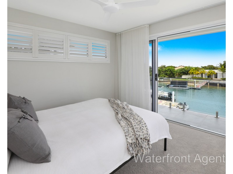 8 Coomaroo Crescent, Minyama QLD 4575