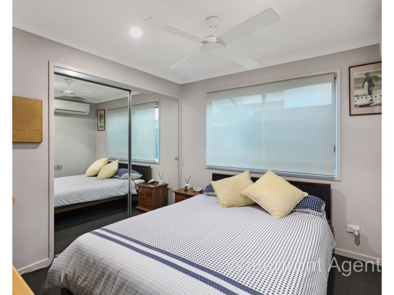 16 Margarita Court, Kawana Island QLD 4575