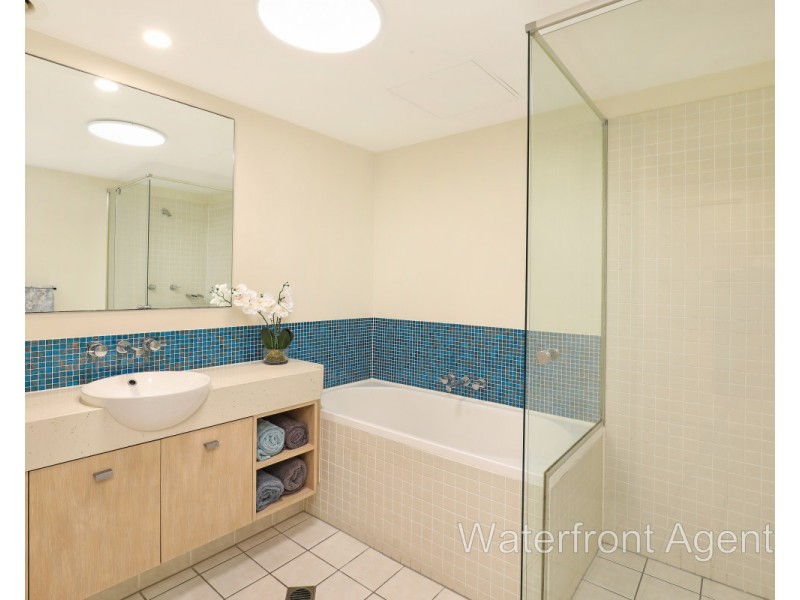 203/11 Nicklin Way, Minyama QLD 4575