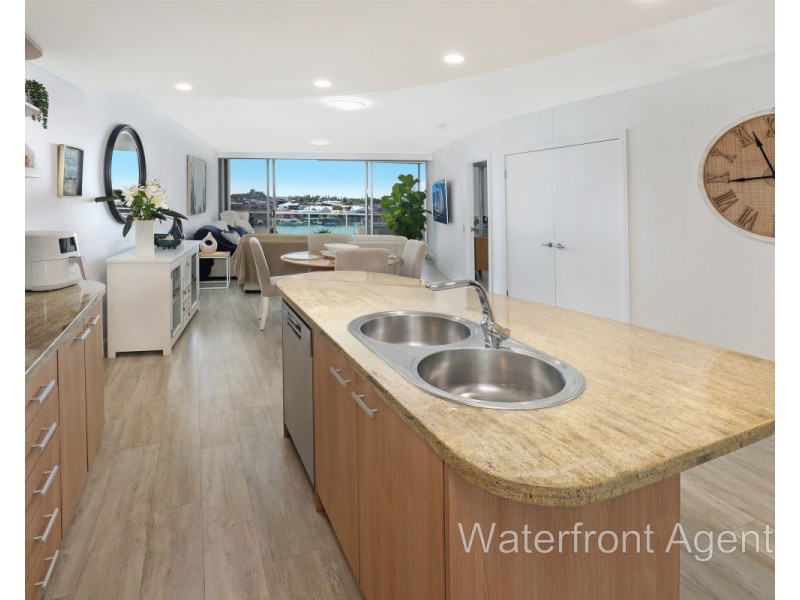 404/11 Nicklin Way, Minyama QLD 4575