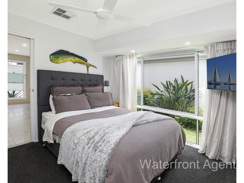 37 Mooloolah Drive, Minyama QLD 4575