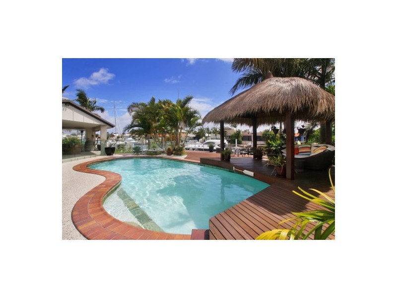 14 Island Court, Minyama QLD 4575