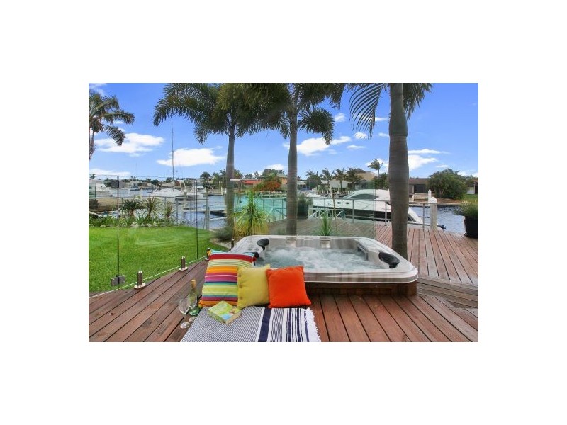 14 Island Court, Minyama QLD 4575