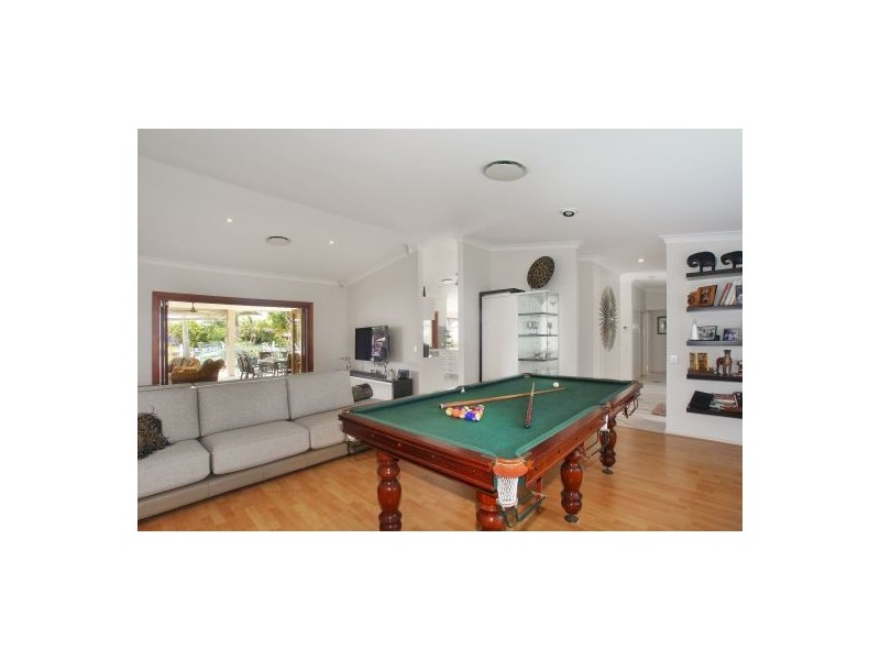 14 Island Court, Minyama QLD 4575