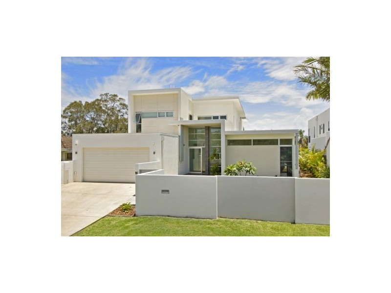 14 Yulunga Place, Mooloolaba QLD 4557