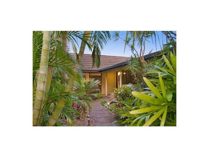 27 Kumbada Court, Minyama QLD 4575