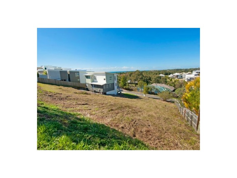 33 The Parkway, Aroona QLD 4551