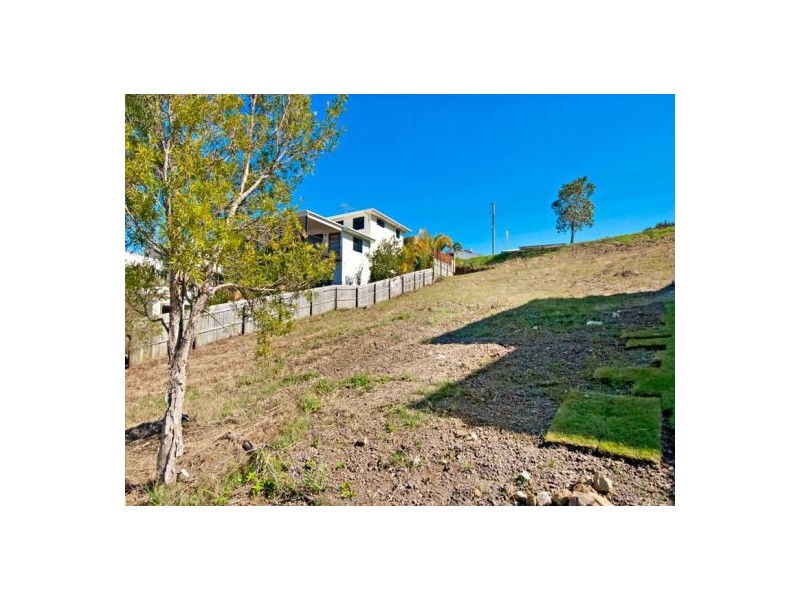 33 The Parkway, Aroona QLD 4551