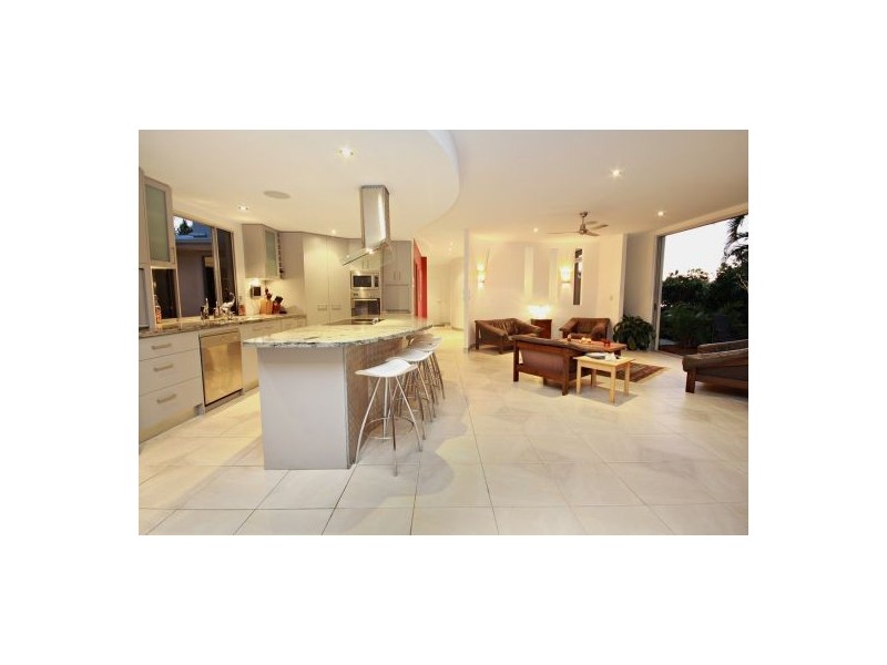 7 Mooloolah Drive, Minyama QLD 4575