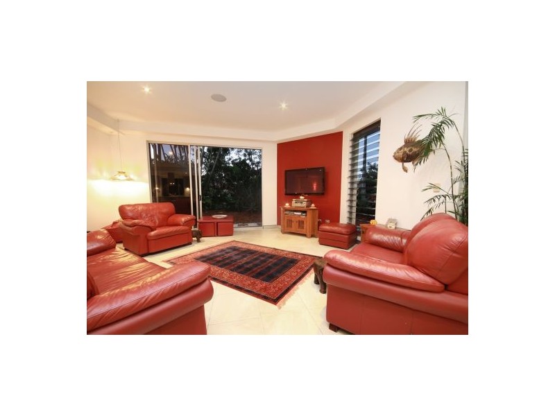 7 Mooloolah Drive, Minyama QLD 4575