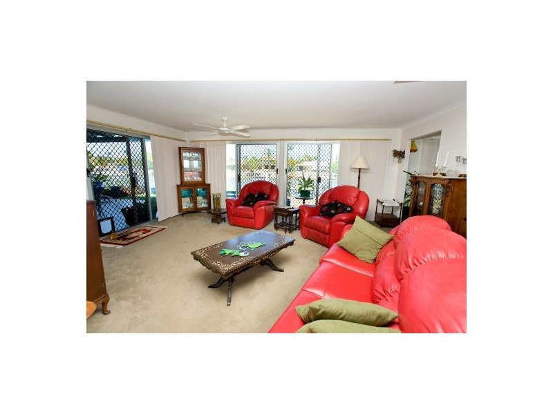 15 Myoora Court, Minyama QLD 4575