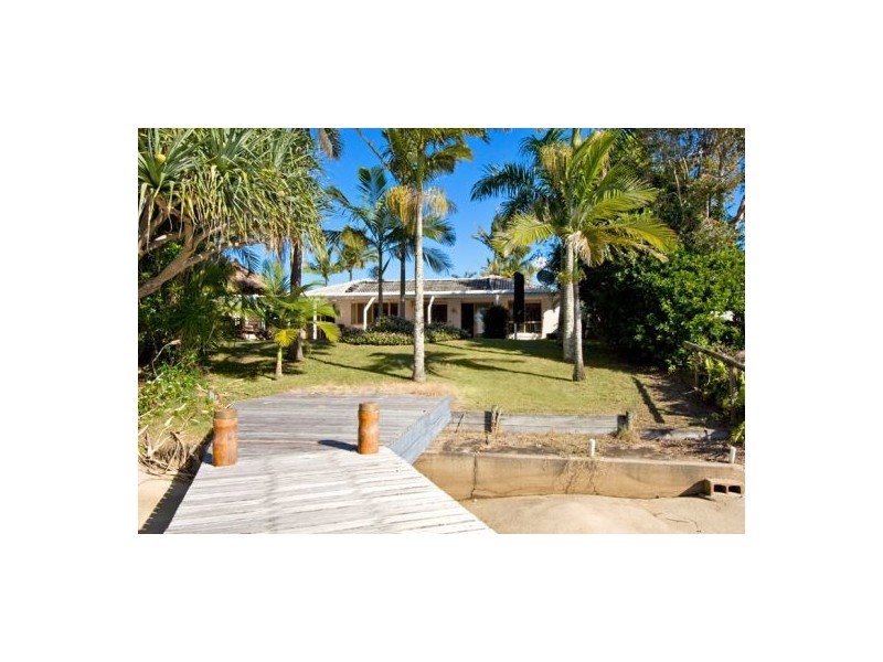 17 Bangalow Street, Minyama QLD 4575
