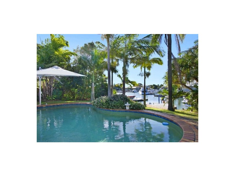 17 Bangalow Street, Minyama QLD 4575