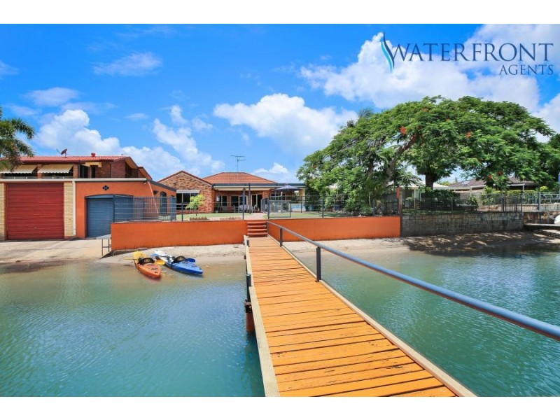 8 Carwoola Crescent, Mooloolaba QLD 4557