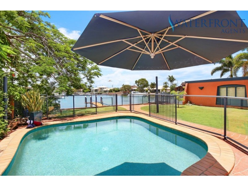 8 Carwoola Crescent, Mooloolaba QLD 4557