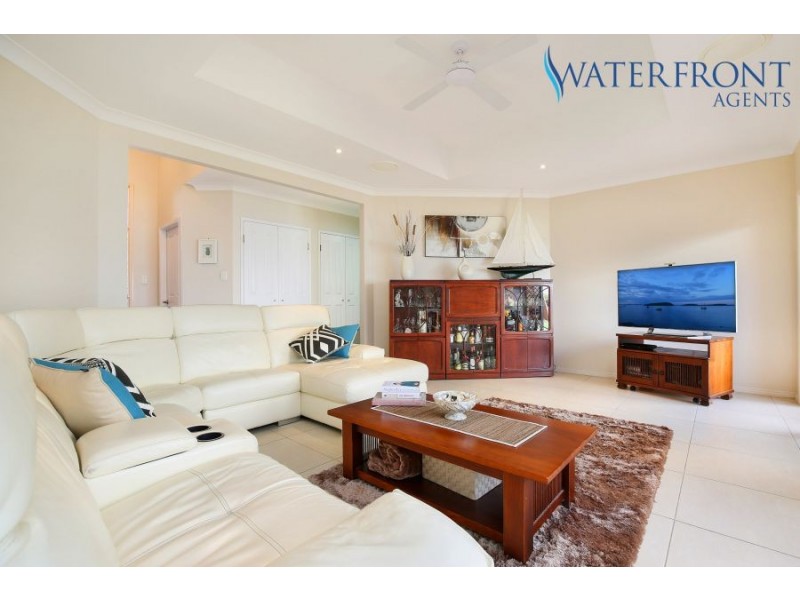 8 Carwoola Crescent, Mooloolaba QLD 4557