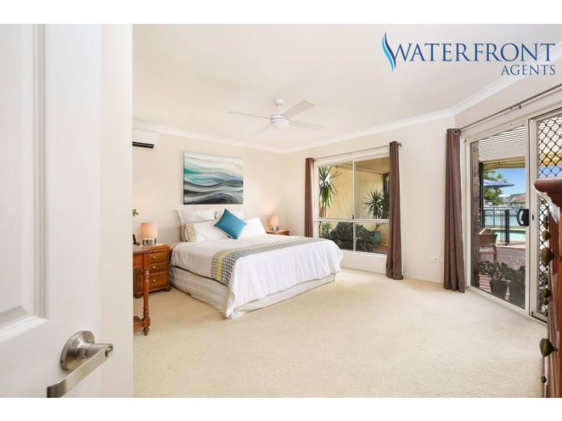 8 Carwoola Crescent, Mooloolaba QLD 4557