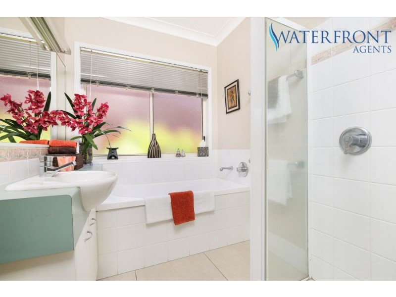 8 Carwoola Crescent, Mooloolaba QLD 4557