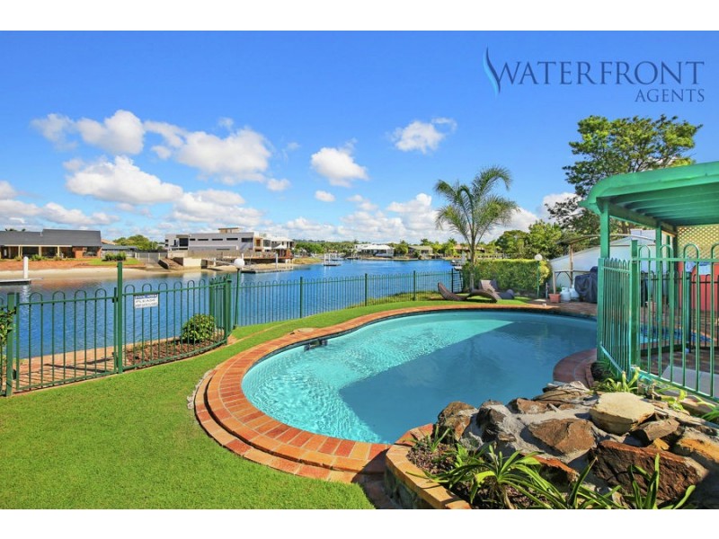 4 Awoonga Court, Mooloolaba QLD 4557
