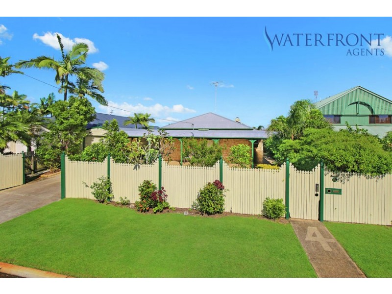 4 Awoonga Court, Mooloolaba QLD 4557