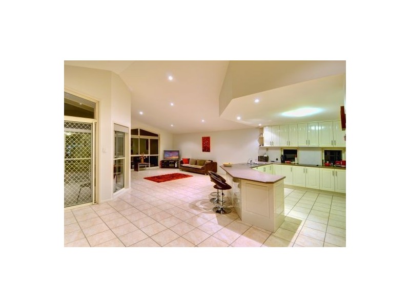 16 Elanora Ave, Mooloolaba QLD 4557