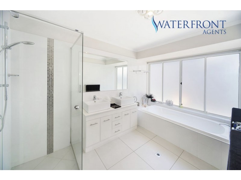 28 Jessica Boulevard, Minyama QLD 4575
