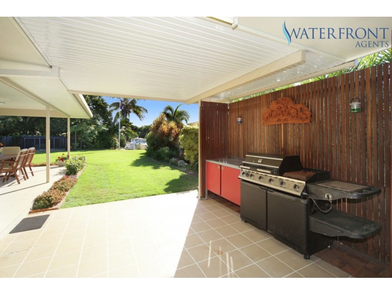 1 Coomaroo Crescent, Minyama QLD 4575