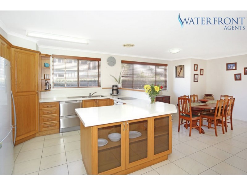 1 Coomaroo Crescent, Minyama QLD 4575