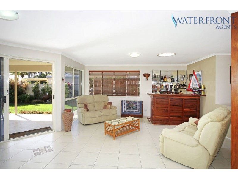 1 Coomaroo Crescent, Minyama QLD 4575