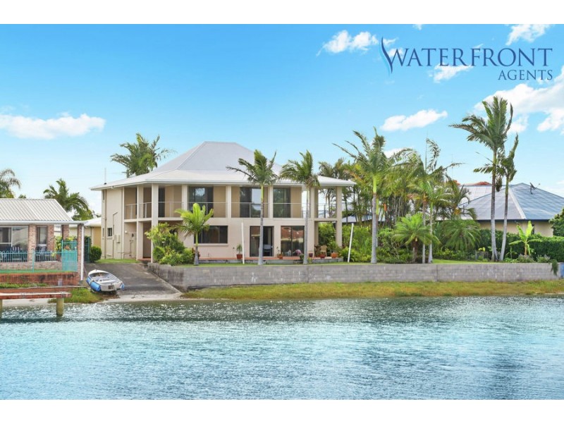 17 Coomaroo Crescent, Minyama QLD 4575