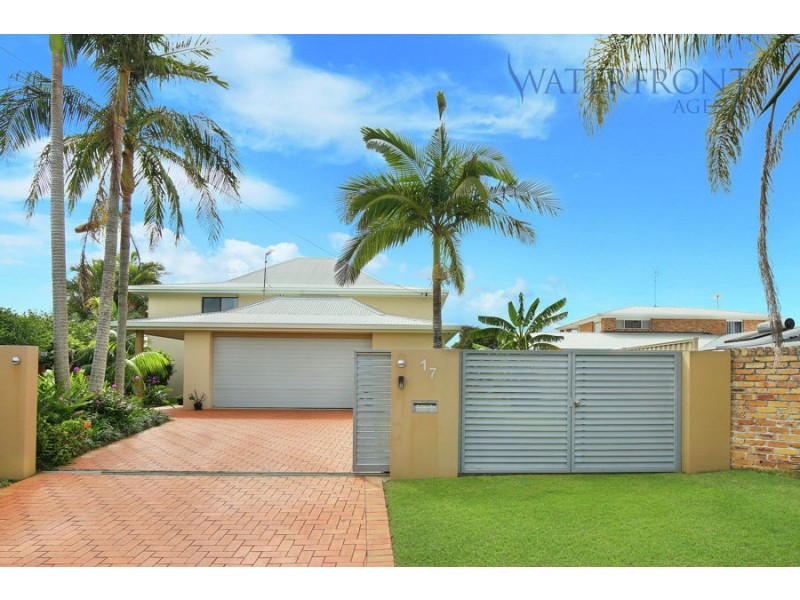 17 Coomaroo Crescent, Minyama QLD 4575